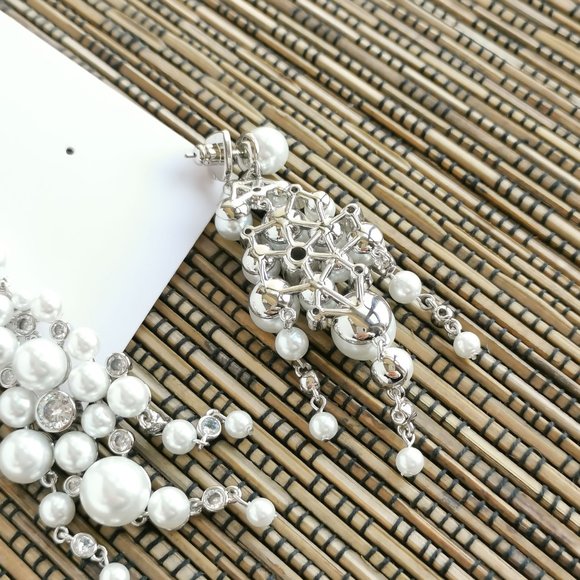 Kate Spade Pearl Caviar Statement Earrings Silver - Picture 3 of 3